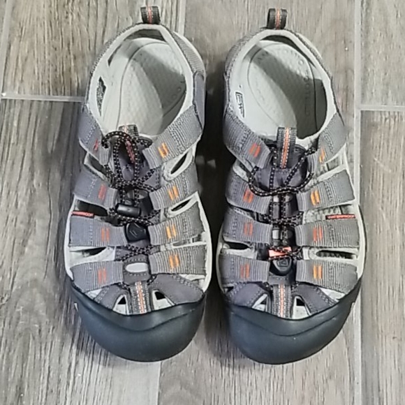 women's newport hydro